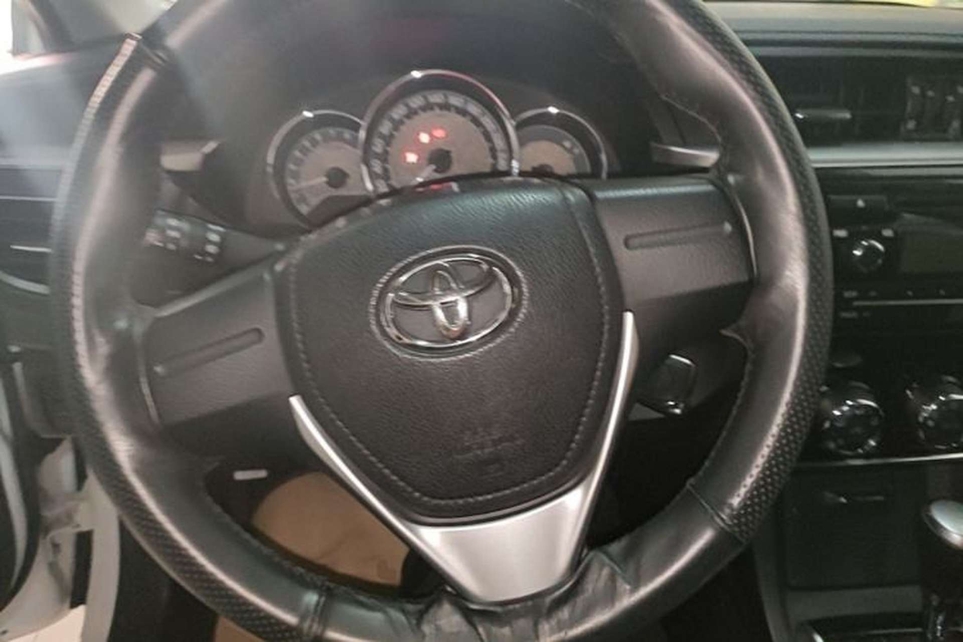 Used Toyota Corolla 2014 1.6L CVT GL Steering Wheel