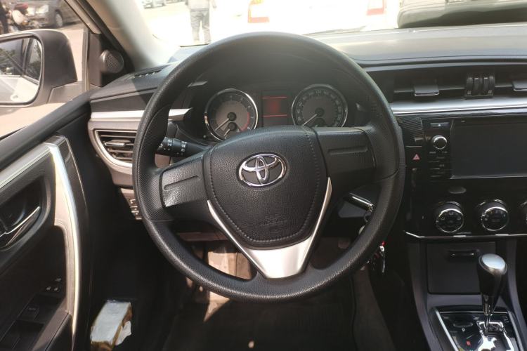 Used Toyota Corolla 2014 1.6L CVT GL-i Steering Wheel