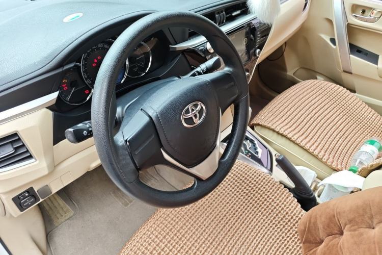 Used Toyota Corolla 2014 1.6L CVT GL Steering Wheel