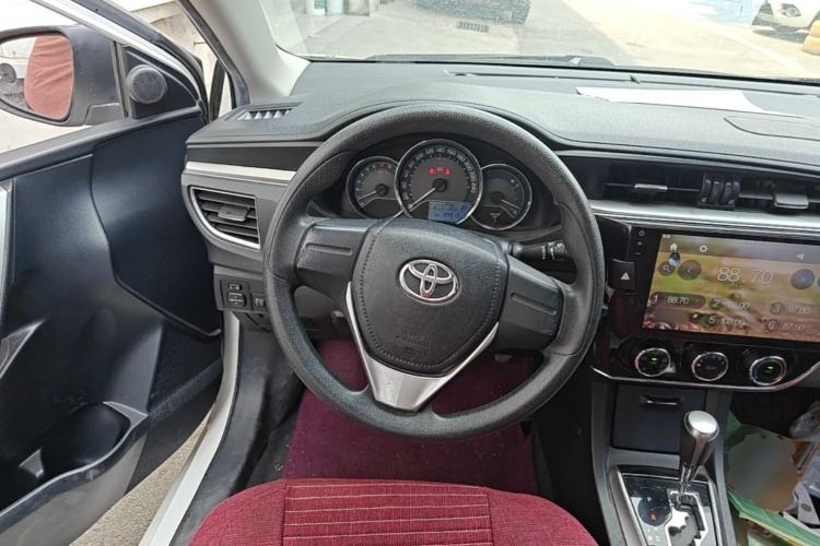 Used Toyota Corolla 2014 1.6L CVT GL Steering Wheel