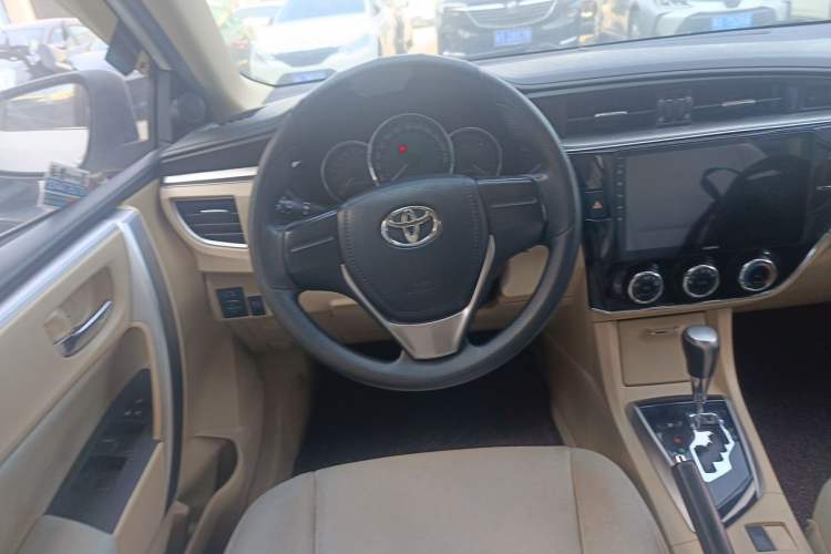 Used Toyota Corolla 2014 1.6L CVT GL Steering Wheel