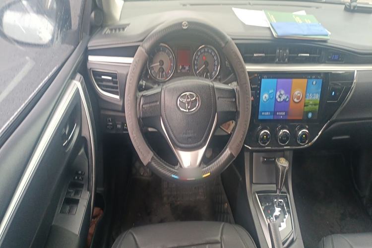 Used Toyota Corolla 2014 1.6L CVT GL-i Steering Wheel