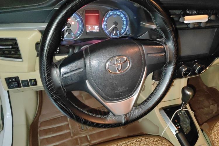 Used Toyota Corolla 2014 1.6L CVT GL-i Steering Wheel