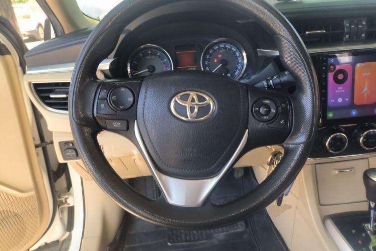 Used Toyota Corolla 2014 1.6L CVT GL-i Steering Wheel