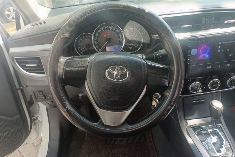 Used Toyota Corolla 2014 1.6L CVT GL Steering Wheel