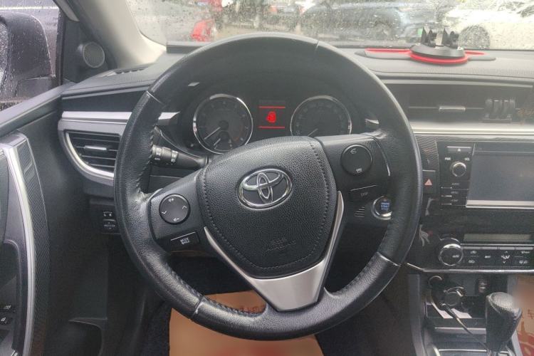 Used Toyota Corolla 2014 1.6L CVT GLX-i Steering Wheel