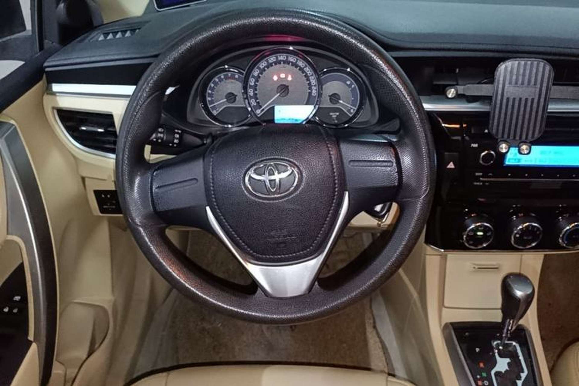 Used Toyota Corolla 2014 1.6L CVT GL Steering Wheel