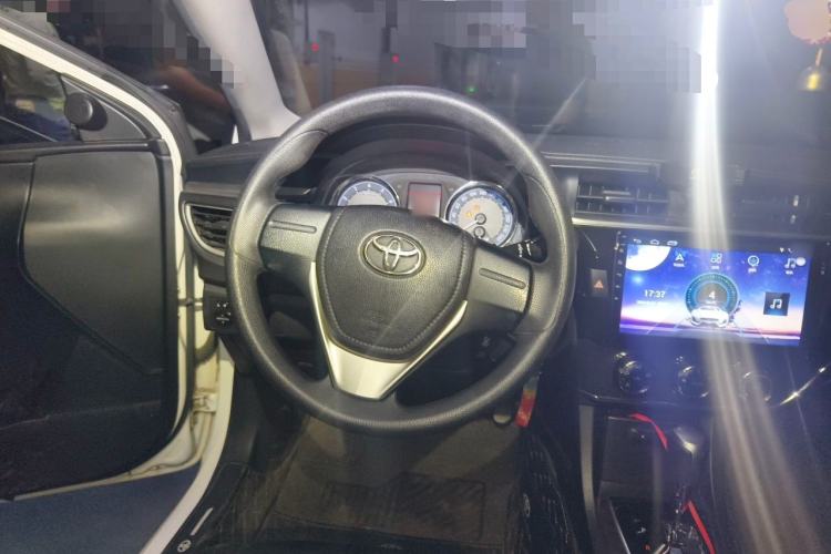 Used Toyota Corolla 2014 1.6L CVT GL-i Steering Wheel