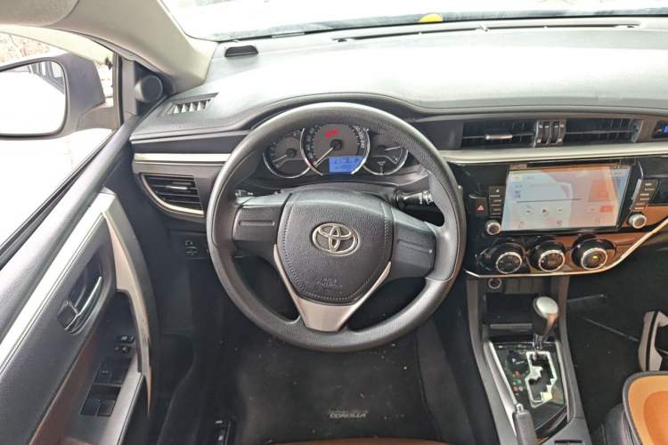 Used Toyota Corolla 2014 1.6L CVT GL Steering Wheel