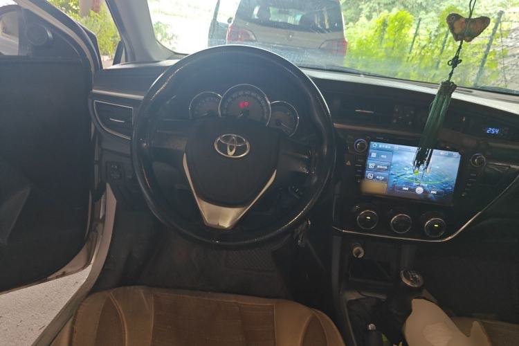 Used Toyota Corolla 2014 1.6L Manual GL Steering Wheel