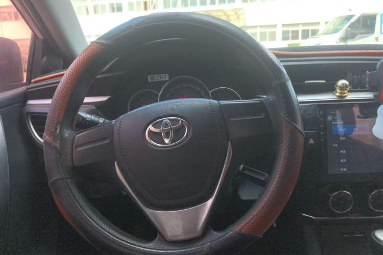 Used Toyota Corolla 2014 1.6L CVT GL Steering Wheel