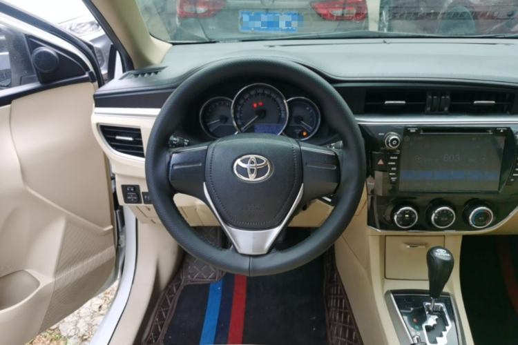 Used Toyota Corolla 2014 1.6L CVT GL Steering Wheel