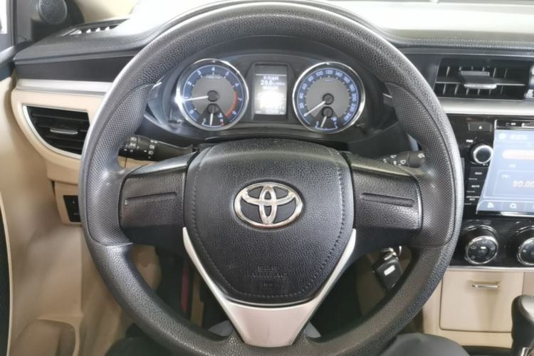 Used Toyota Corolla 2014 1.6L CVT GL-i Steering Wheel