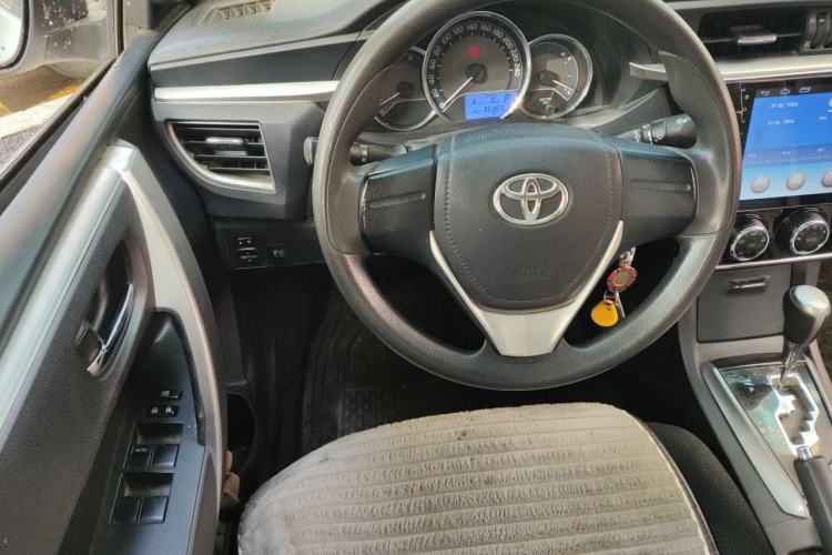 Used Toyota Corolla 2014 1.6L CVT GL Steering Wheel