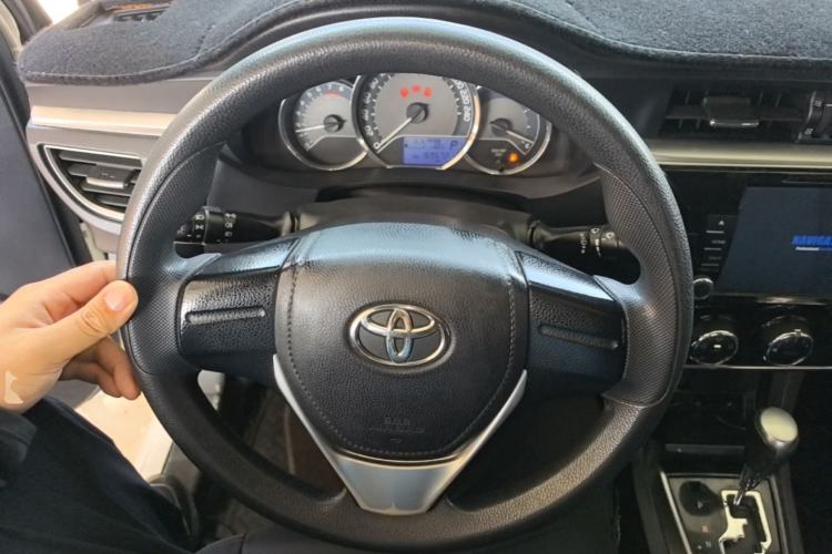 Used Toyota Corolla 2014 1.6L CVT GL Steering Wheel