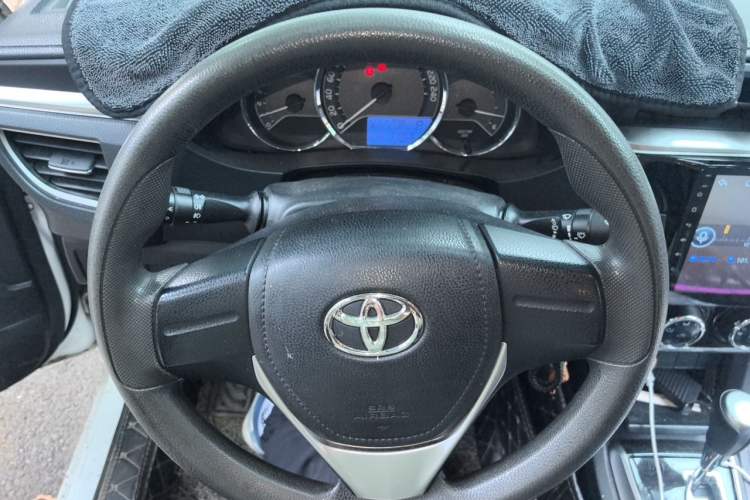 Used Toyota Corolla 2014 1.6L CVT GL Steering Wheel