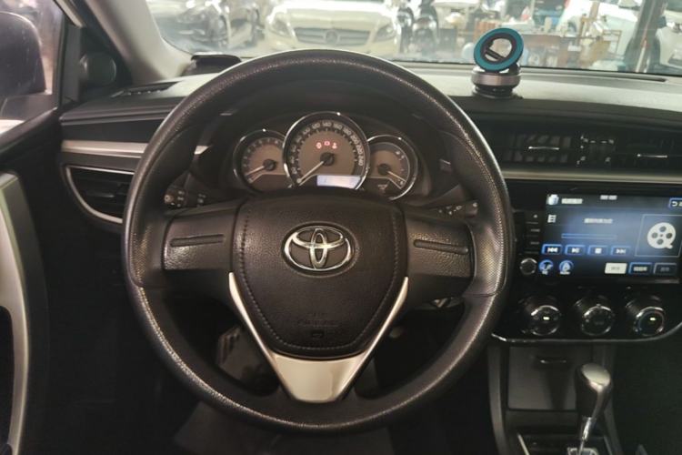 Used Toyota Corolla 2014 1.6L CVT GL Steering Wheel