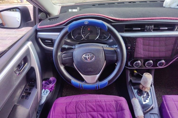 Used Toyota Corolla 2014 1.6L CVT GL Steering Wheel