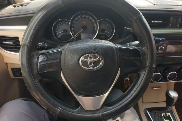 Used Toyota Corolla 2014 1.6L CVT GL Steering Wheel