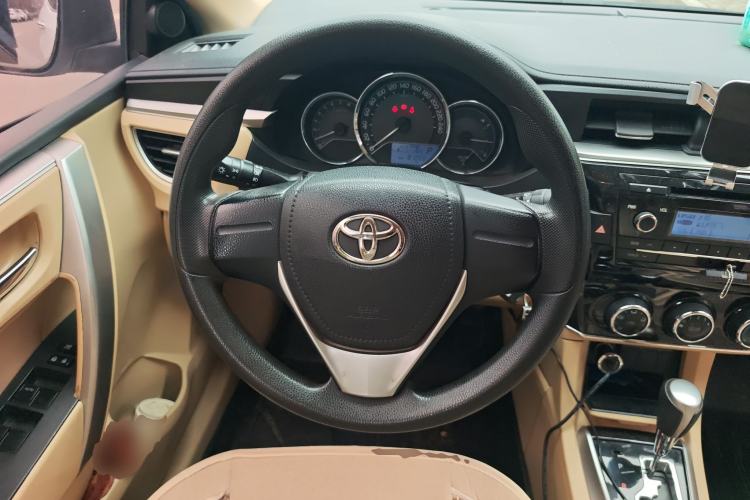 Used Toyota Corolla 2014 1.6L CVT GL Steering Wheel
