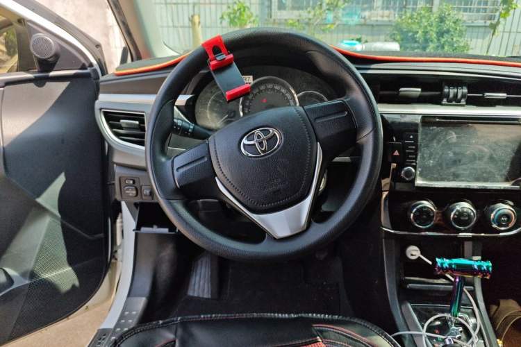 Used Toyota Corolla 2014 1.6L CVT GL Steering Wheel