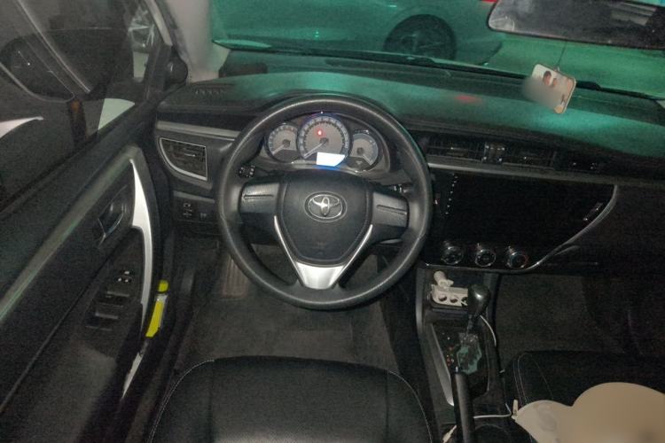 Used Toyota Corolla 2014 1.6L CVT GL Steering Wheel