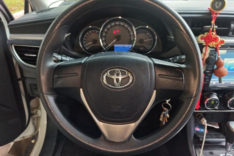 Used Toyota Corolla 2014 1.6L CVT GL Steering Wheel
