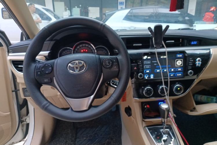 Used Toyota Corolla 2014 1.6L CVT GL Steering Wheel