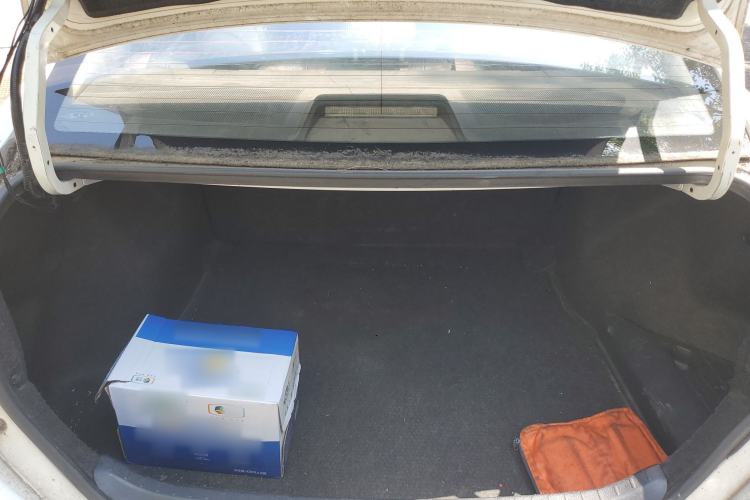 Used Toyota Corolla 2014 1.6L CVT GL Trunk
