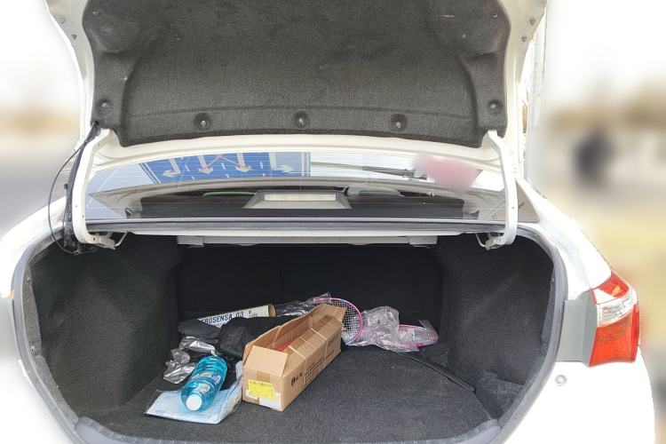 Used Toyota Corolla 2014 1.6L CVT GL-i Leather Edition Trunk