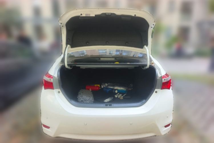 Used Toyota Corolla 2014 1.8L CVT GLX-i Trunk