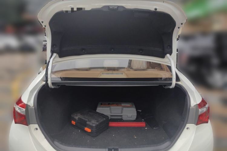 Used Toyota Corolla 2014 1.6L CVT GL Trunk