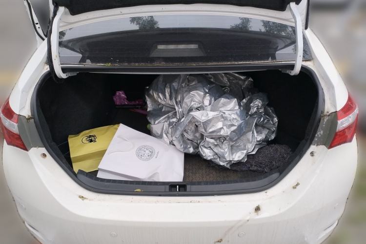 Used Toyota Corolla 2014 1.6L CVT GL-i Leather Edition Trunk