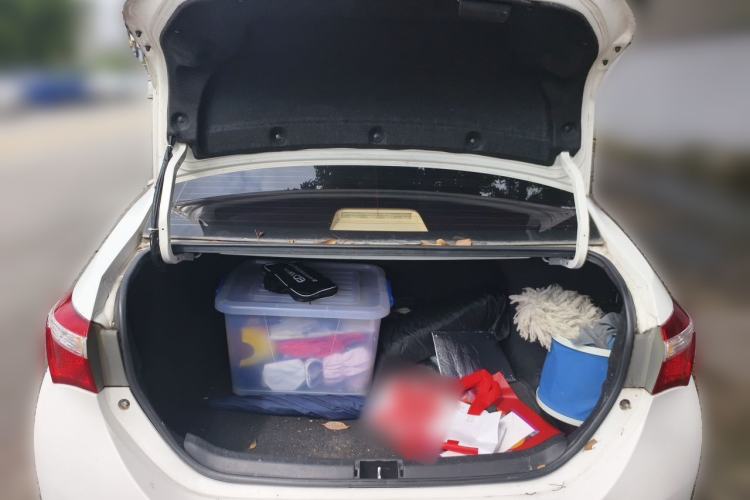 Used Toyota Corolla 2014 1.6L CVT GL Trunk