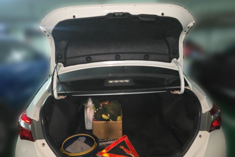 Used Toyota Corolla 2014 1.6L CVT GL-i Trunk