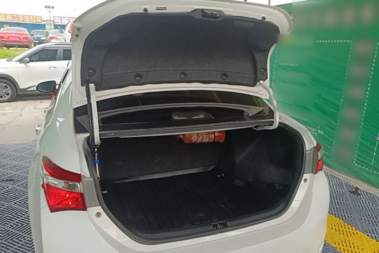 Used Toyota Corolla 2014 1.6L CVT GL Trunk