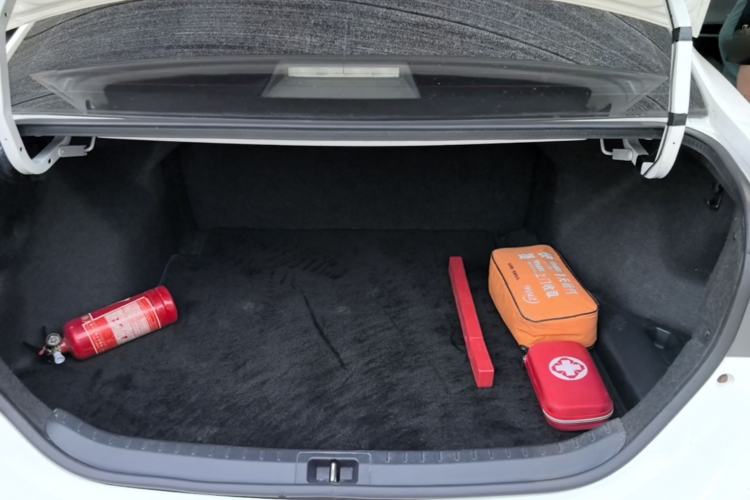 Used Toyota Corolla 2014 1.6L CVT GL Trunk