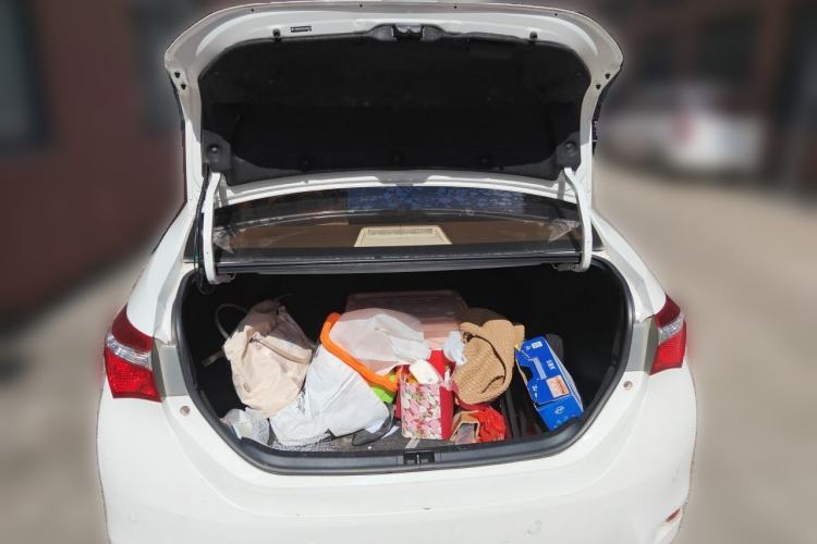 Used Toyota Corolla 2014 1.6L CVT GL-i Trunk