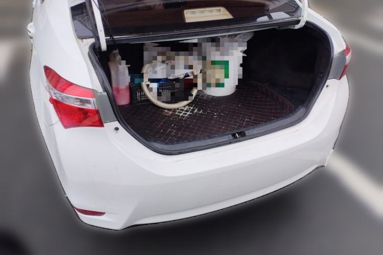 Used Toyota Corolla 2014 1.6L CVT GL Trunk
