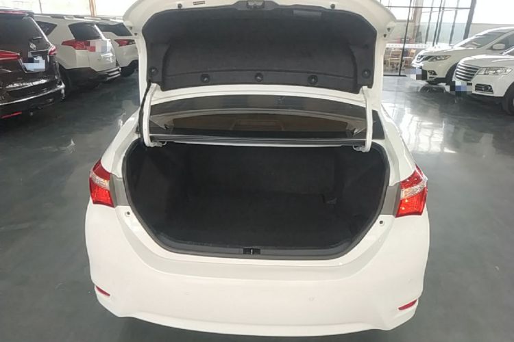 Used Toyota Corolla 2014 1.6L CVT GL-i Trunk