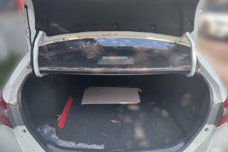 Used Toyota Corolla 2014 1.6L CVT GL-i Leather Edition Trunk