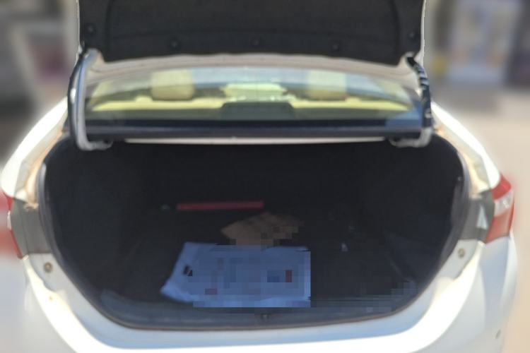 Used Toyota Corolla 2014 1.6L CVT GL Trunk