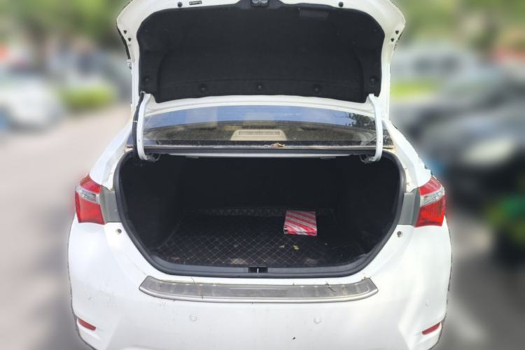 Used Toyota Corolla 2014 1.6L CVT GL Trunk