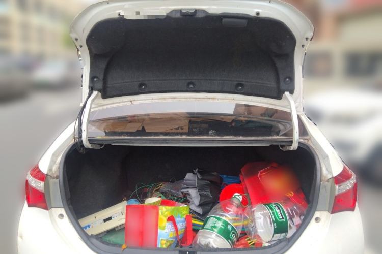 Used Toyota Corolla 2014 1.6L CVT GL Trunk