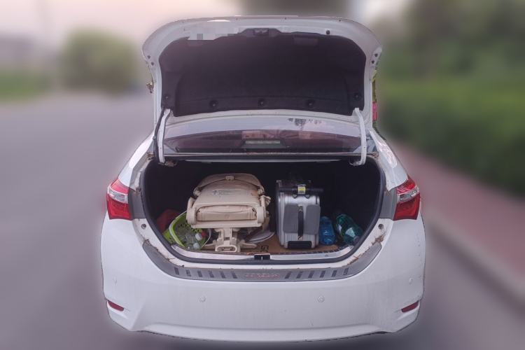 Used Toyota Corolla 2014 1.6L CVT GL-i Leather Edition Trunk