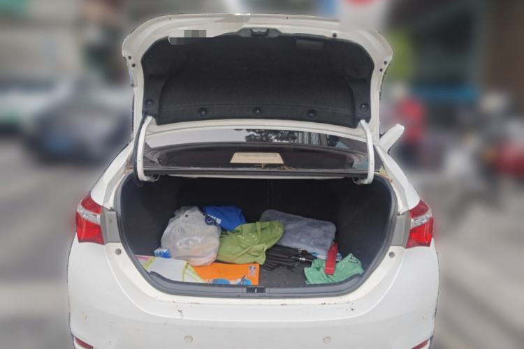 Used Toyota Corolla 2014 1.6L CVT GL Trunk