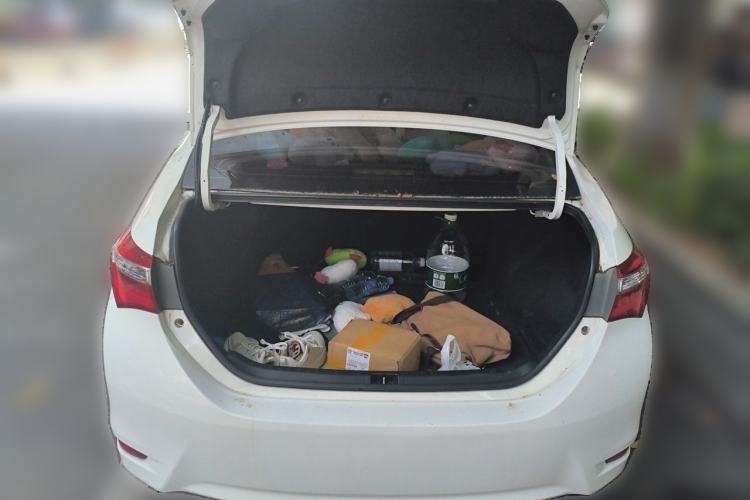 Used Toyota Corolla 2014 1.8L CVT GLX-i Trunk