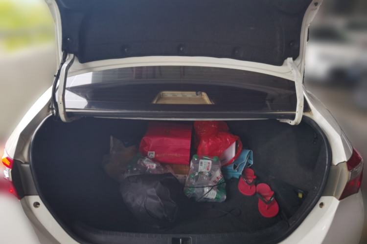 Used Toyota Corolla 2014 1.6L CVT GL Trunk