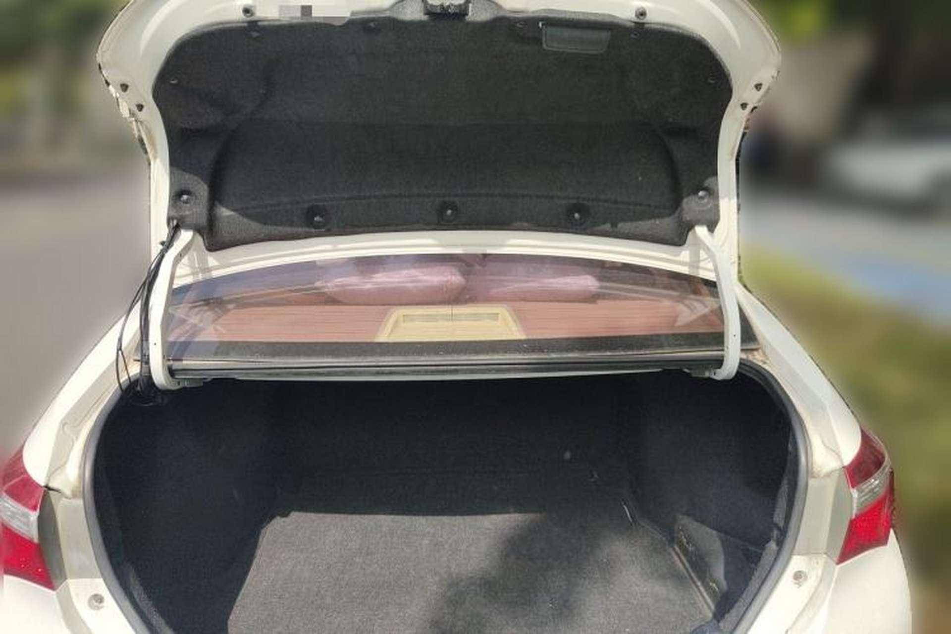 Used Toyota Corolla 2014 1.6L CVT GL Trunk