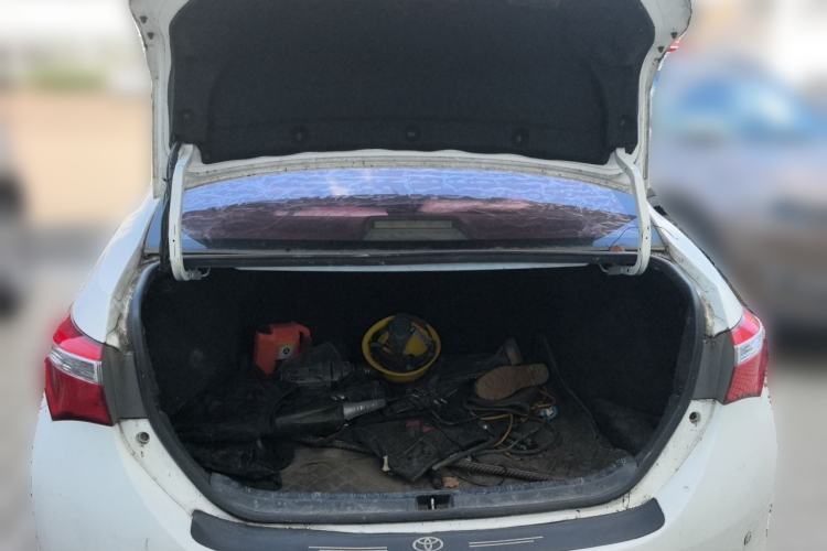 Used Toyota Corolla 2014 1.6L CVT GL Trunk